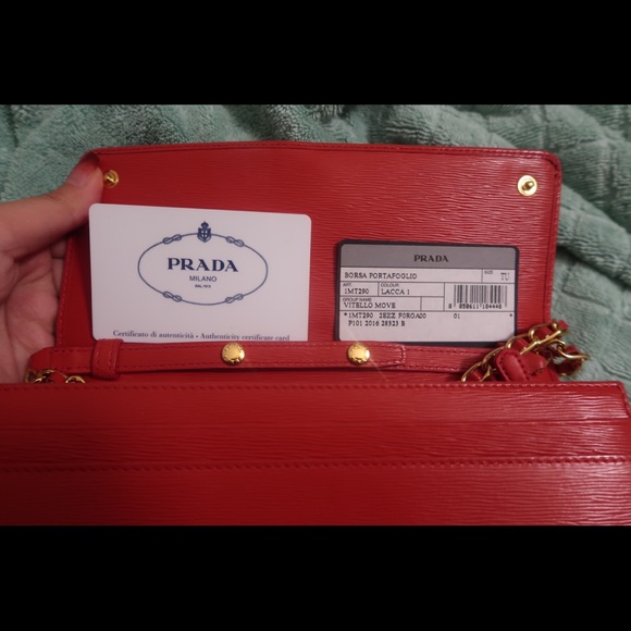 Prada wallet on chain - Picture 4 of 6